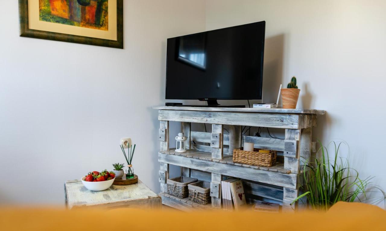 Apartman Tina Metković Exterior foto